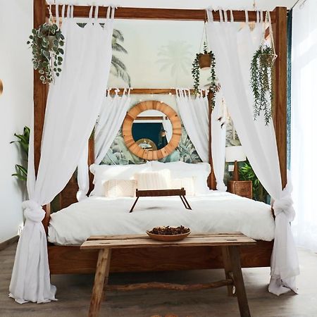 Superbe Suite Bali - Ecran Cinema - Clim - เบซิเยร์ ภายนอก รูปภาพ